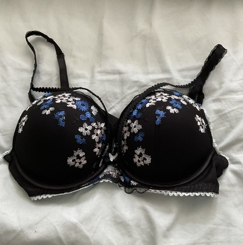 Ladies sizes bigger boob - ladies,